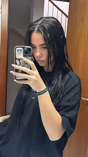 selfie mujer en el espejo